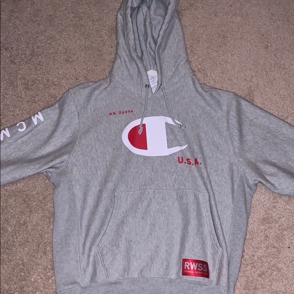 Large Grey Champion Hoodie